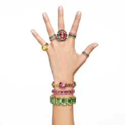 Matrix Ring, Baguette Cut, Green, Gold-Tone Plated 5648909 (Size 55/M/7) | Swarovski 17 Matrix Ring, Baguette Cut, Green, Gold-Tone Plated 5648909 (Size 55/M/7) | Swarovski -SWAROVSKI shop 23a4c3ec 17c6 5945 b46f 9e724db605dc 21659.1681435094