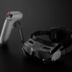 DJI Goggles Integra Motion Combo -SWAROVSKI shop 6437966fa3c1e390b8786b8eed1c7590large 34744.1685551677